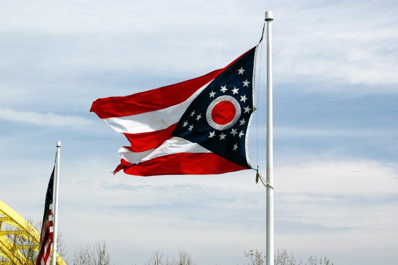 Flag_of_Ohio_at_Sawyer_Point