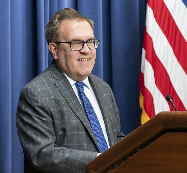 800px-EPA_Administrator_Wheeler_at_the_White_House_State_Leadership_Day_(48714392221)_(cropped)