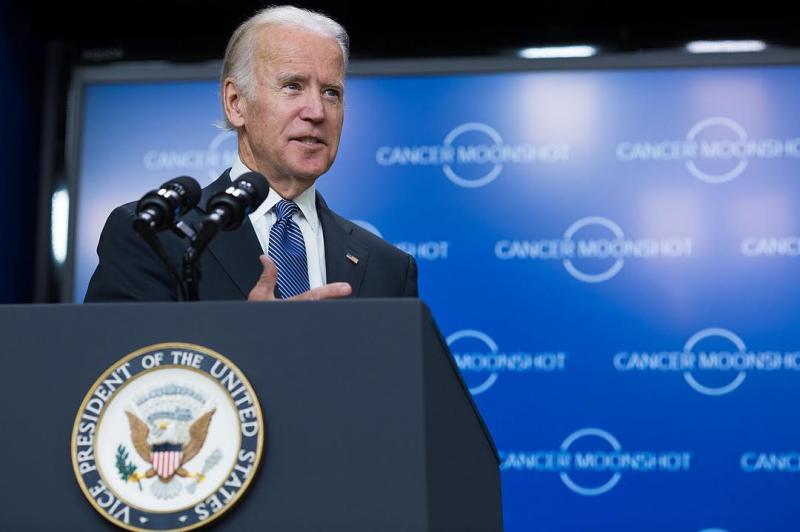 Joe_Biden_speaking_about_the_Cancer_Moonshot